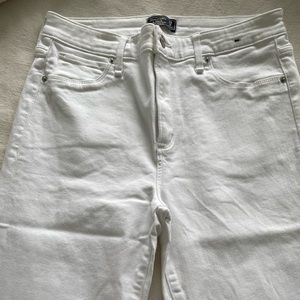 Abercrombie White High Rise Skinny Jean